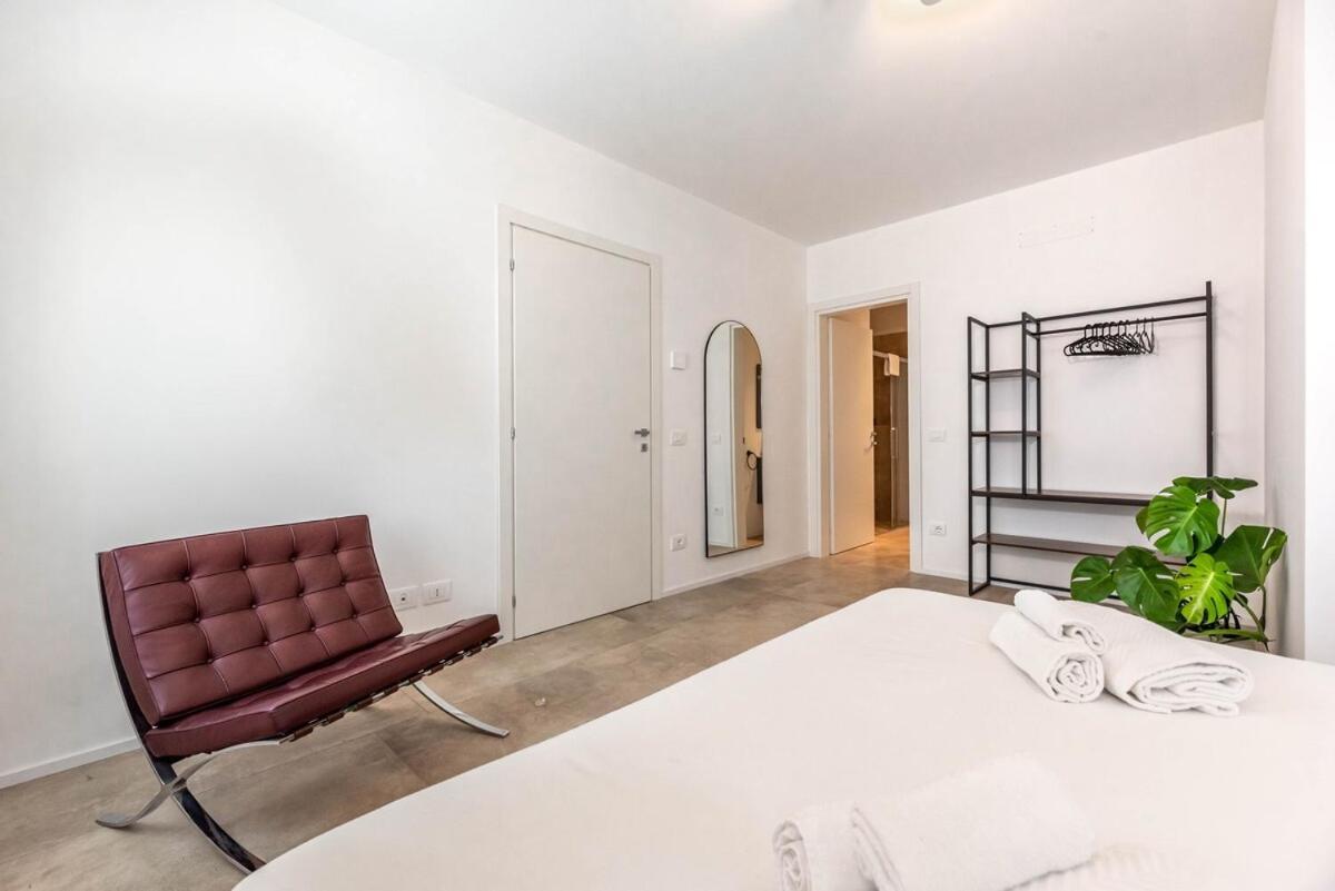 Elegant With Private Parking In Downtown Appartamento *